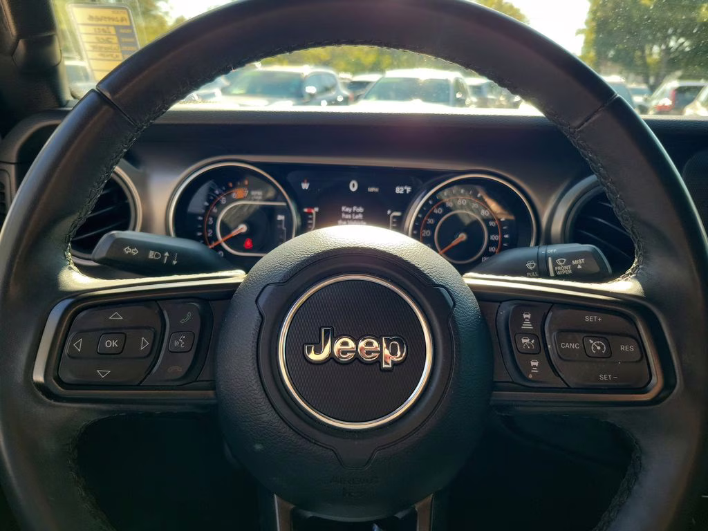 2021 Bright White Clearcoat Jeep Wrangler Willys 4X4 SUV