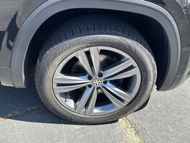 2019 Deep Black Volkswagen Atlas 3.6L V6 SEL R-Line AWD SUV