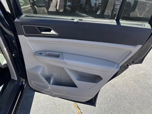 2019 Deep Black Volkswagen Atlas 3.6L V6 SEL R-Line AWD SUV