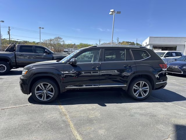 2019 Deep Black Volkswagen Atlas 3.6L V6 SEL R-Line AWD SUV