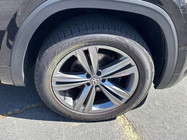2019 Deep Black Volkswagen Atlas 3.6L V6 SEL R-Line AWD SUV