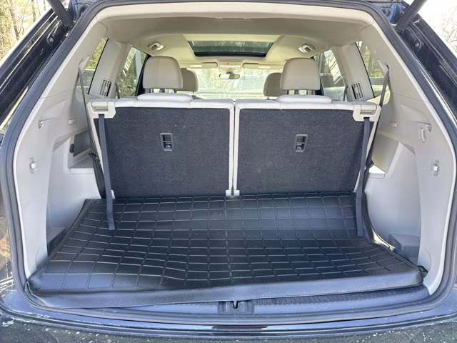 2019 Deep Black Volkswagen Atlas 3.6L V6 SEL R-Line AWD SUV