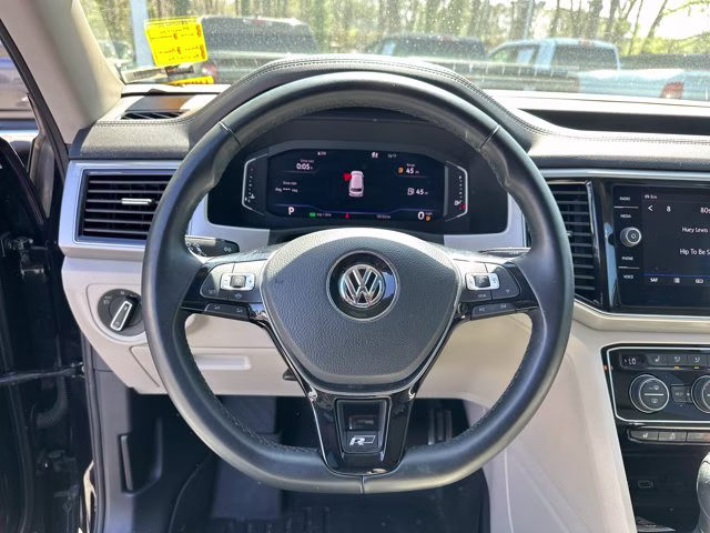 2019 Deep Black Volkswagen Atlas 3.6L V6 SEL R-Line AWD SUV