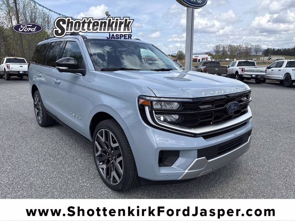 2026 Glacier Gray Metallic Tri-Coat Ford Expedition Platinum 4X4 SUV
