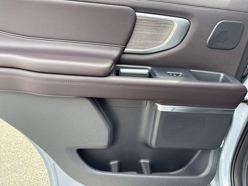 2026 Glacier Gray Metallic Tri-Coat Ford Expedition Platinum 4X4 SUV