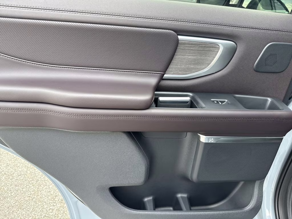 2026 Glacier Gray Metallic Tri-Coat Ford Expedition Platinum 4X4 SUV