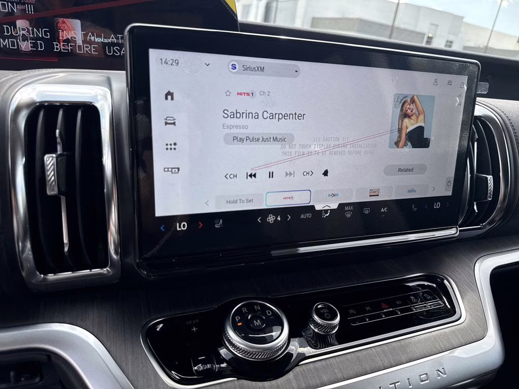 2026 Glacier Gray Metallic Tri-Coat Ford Expedition Platinum 4X4 SUV