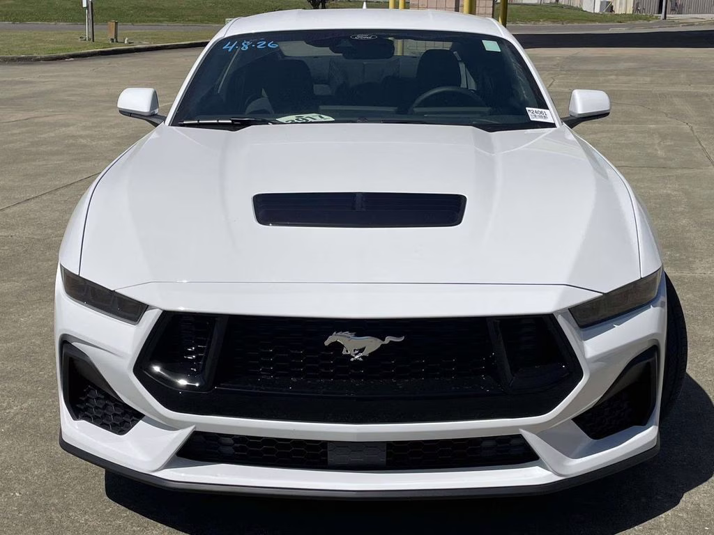 2026 Oxford White Ford Mustang GT RWD Coupe
