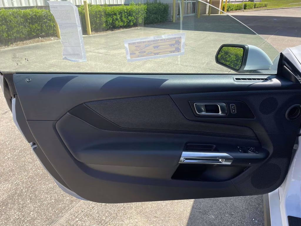 2026 Oxford White Ford Mustang GT RWD Coupe