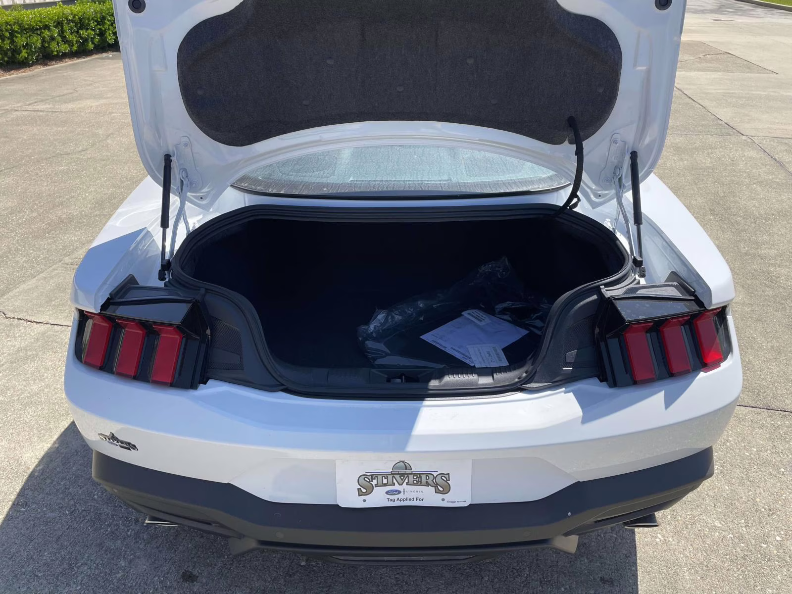 2026 Oxford White Ford Mustang GT RWD Coupe