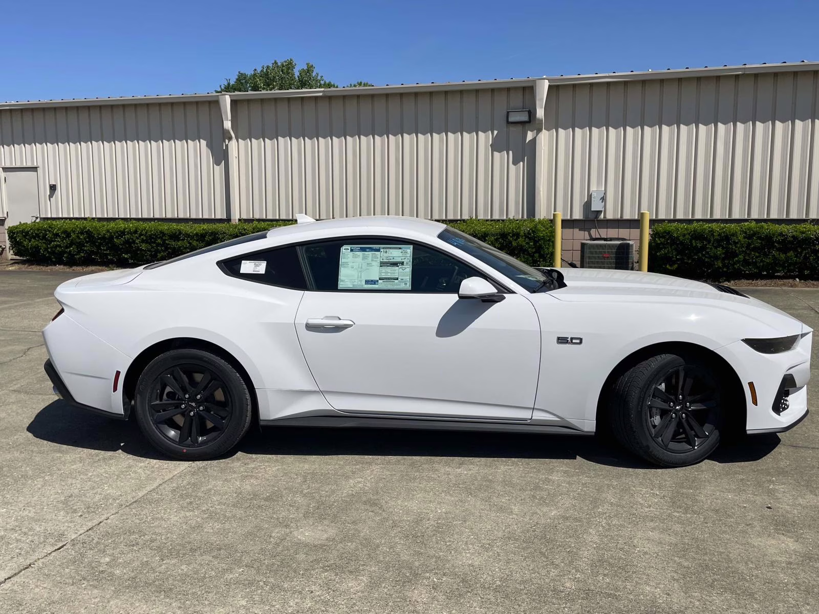 2026 Oxford White Ford Mustang GT RWD Coupe