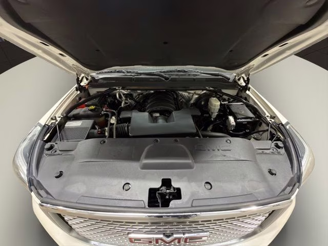 2015 White Diamond Tricoat GMC Yukon Denali 4X4 SUV