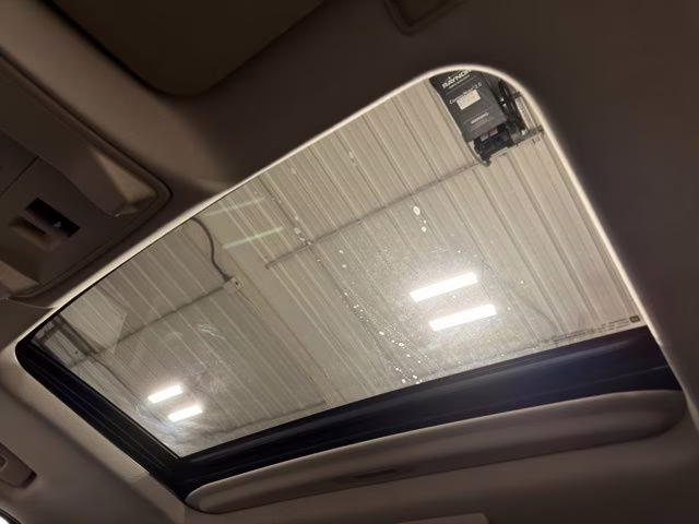 2015 White Diamond Tricoat GMC Yukon Denali 4X4 SUV