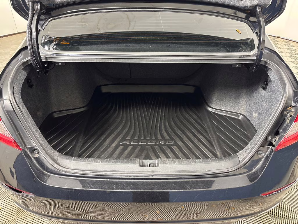 2018 Crystal Black Pearl Honda Accord Sport 2.0T FWD Sedan