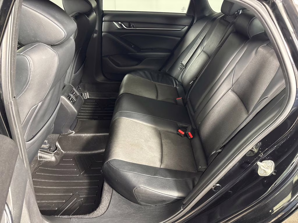 2018 Crystal Black Pearl Honda Accord Sport 2.0T FWD Sedan