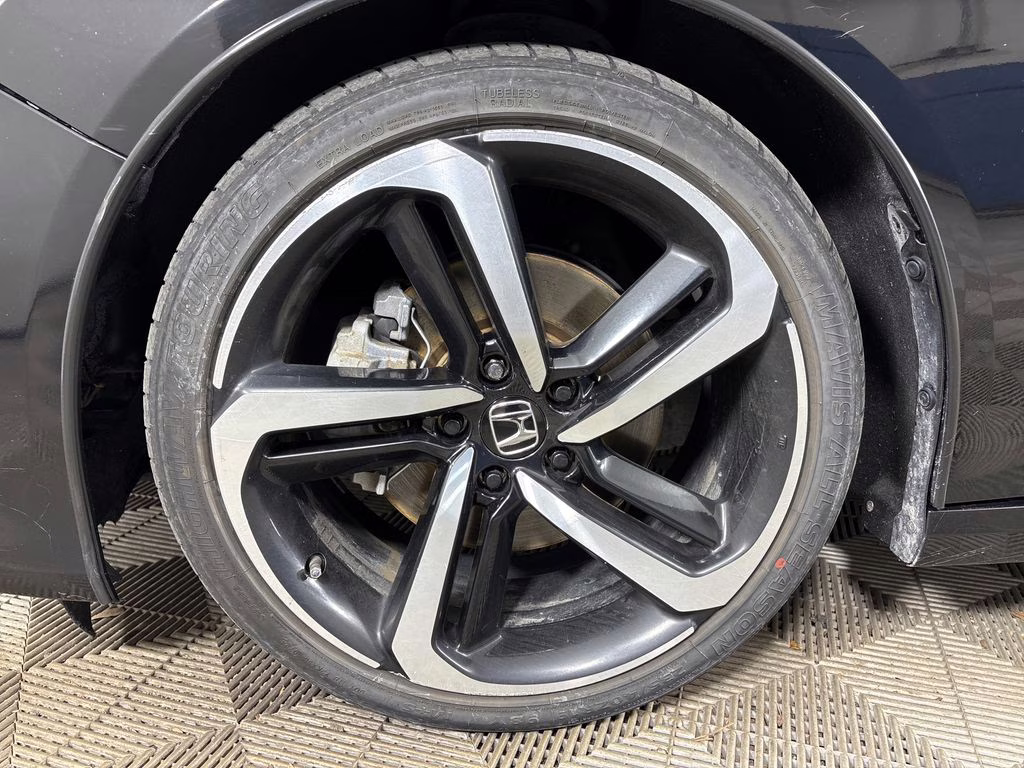 2018 Crystal Black Pearl Honda Accord Sport 2.0T FWD Sedan