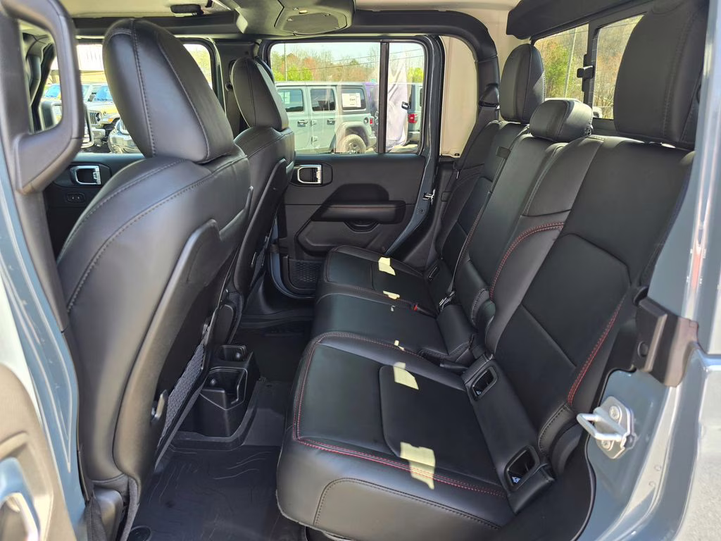 2026 Anvil Clearcoat Jeep Gladiator Rubicon 4X4 Truck