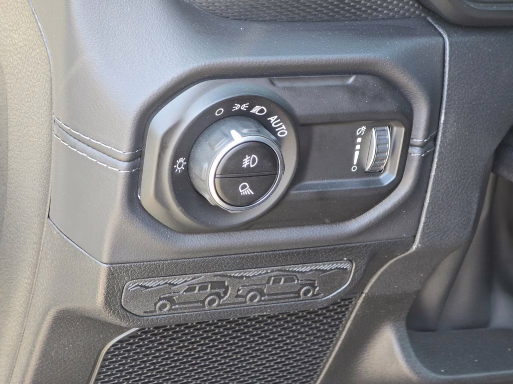 2026 Anvil Clearcoat Jeep Gladiator Rubicon 4X4 Truck