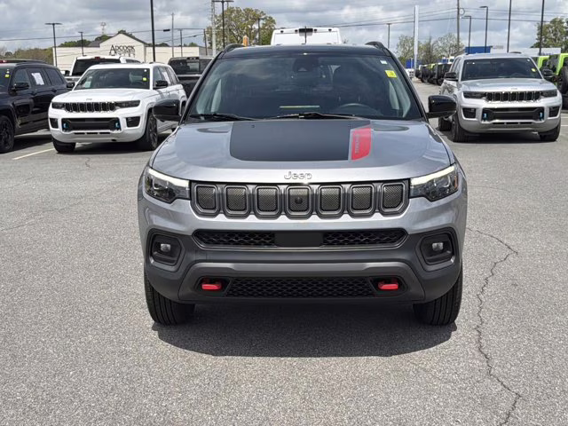 2022 Billet Silver Metallic Clearcoat Jeep Compass Trailhawk 4X4 SUV