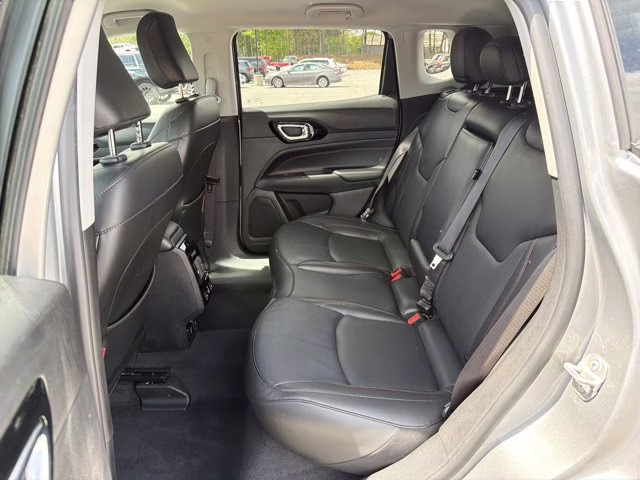 2022 Billet Silver Metallic Clearcoat Jeep Compass Trailhawk 4X4 SUV