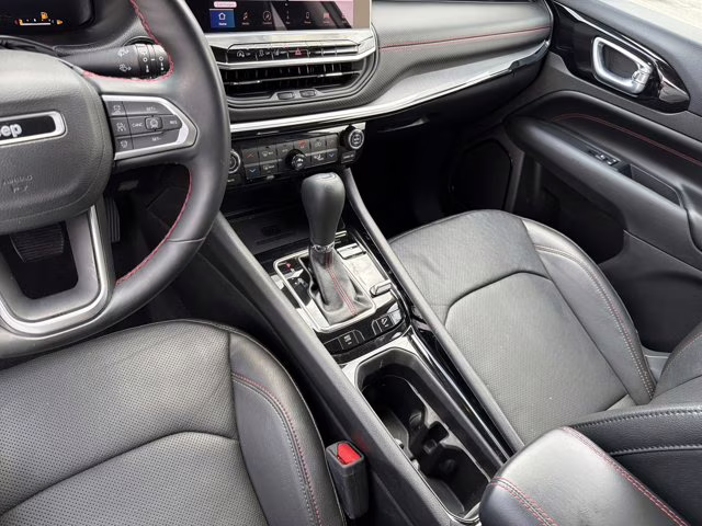 2022 Billet Silver Metallic Clearcoat Jeep Compass Trailhawk 4X4 SUV