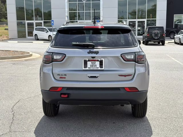 2022 Billet Silver Metallic Clearcoat Jeep Compass Trailhawk 4X4 SUV