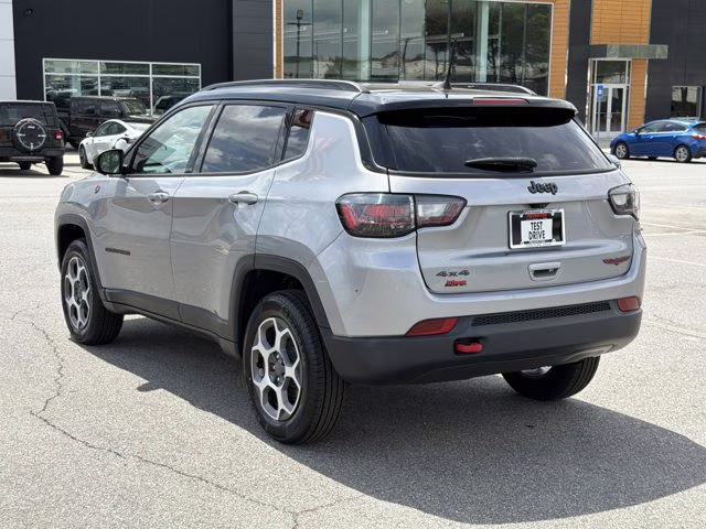 2022 Billet Silver Metallic Clearcoat Jeep Compass Trailhawk 4X4 SUV