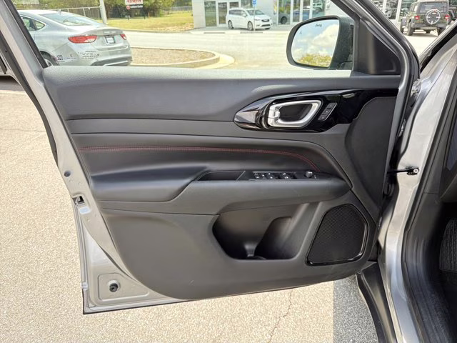 2022 Billet Silver Metallic Clearcoat Jeep Compass Trailhawk 4X4 SUV