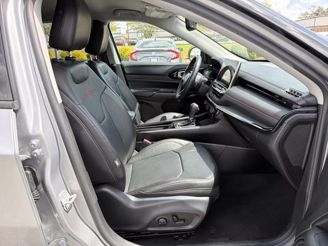 2022 Billet Silver Metallic Clearcoat Jeep Compass Trailhawk 4X4 SUV