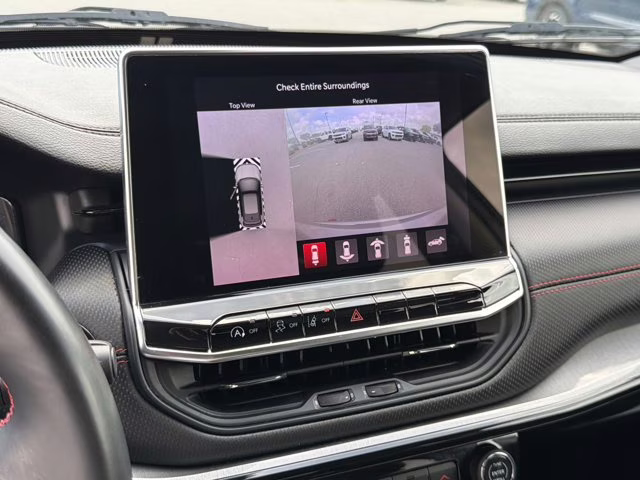 2022 Billet Silver Metallic Clearcoat Jeep Compass Trailhawk 4X4 SUV