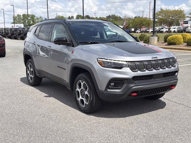 2022 Billet Silver Metallic Clearcoat Jeep Compass Trailhawk 4X4 SUV