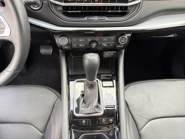 2022 Billet Silver Metallic Clearcoat Jeep Compass Trailhawk 4X4 SUV