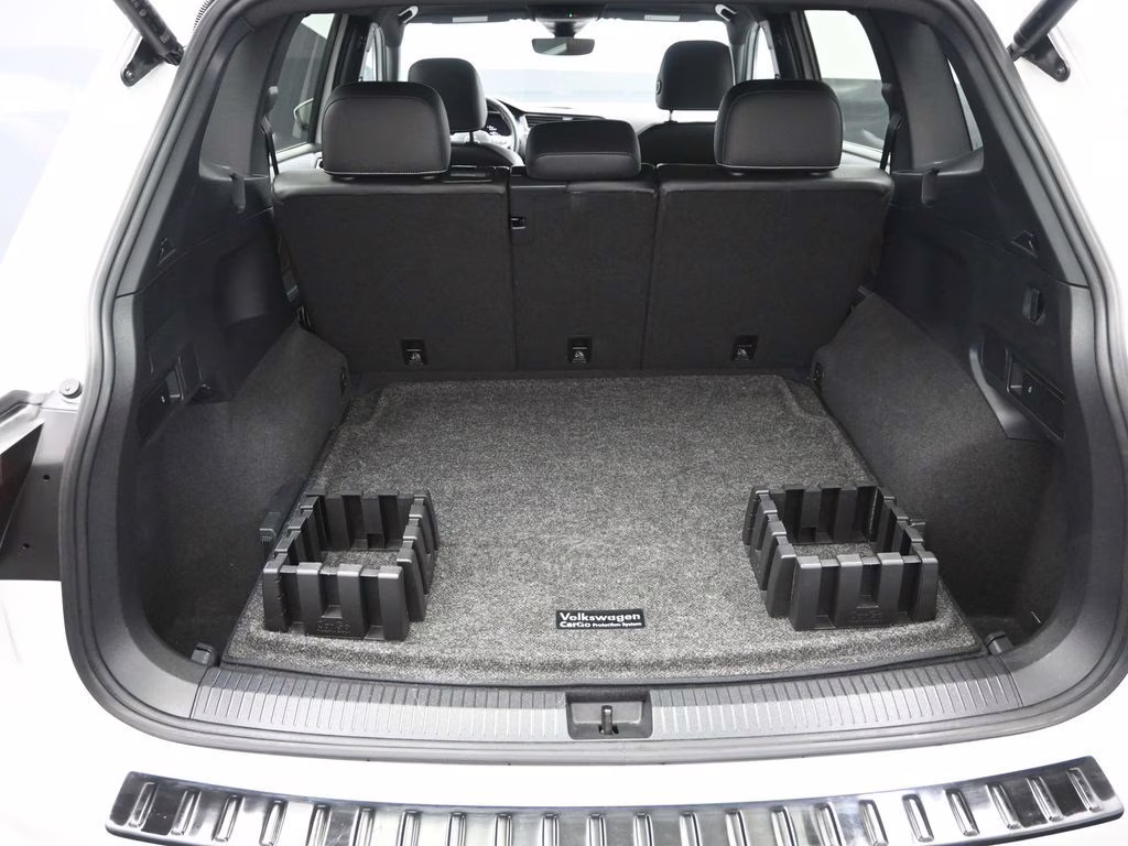 2023 Opal White Volkswagen Tiguan 2.0T SEL R-Line AWD SUV