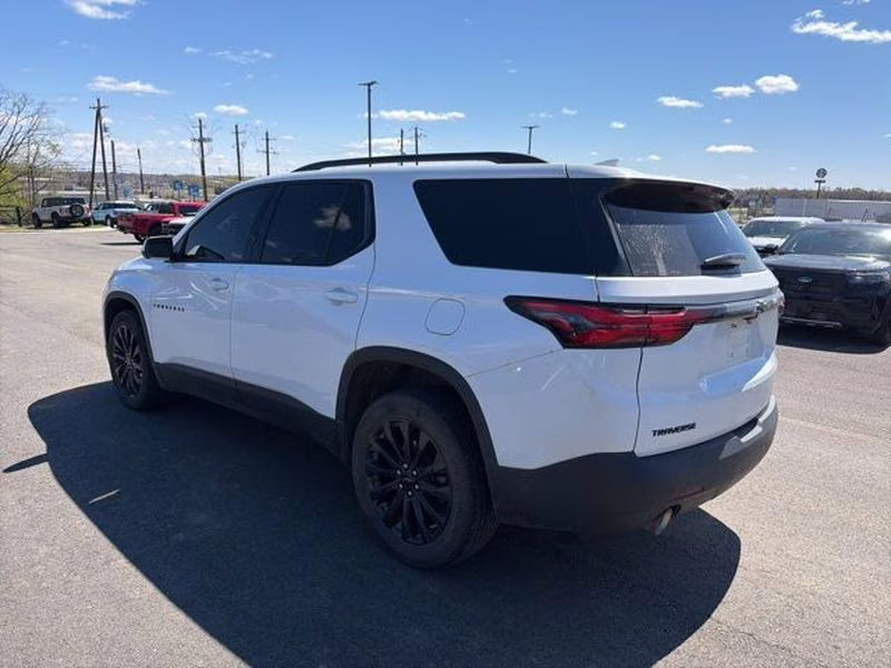 2023 Summit White Chevrolet Traverse RS FWD SUV