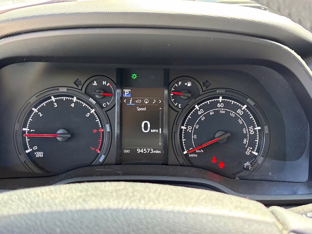 2022 White Toyota 4Runner SR5 Premium 4X4 SUV