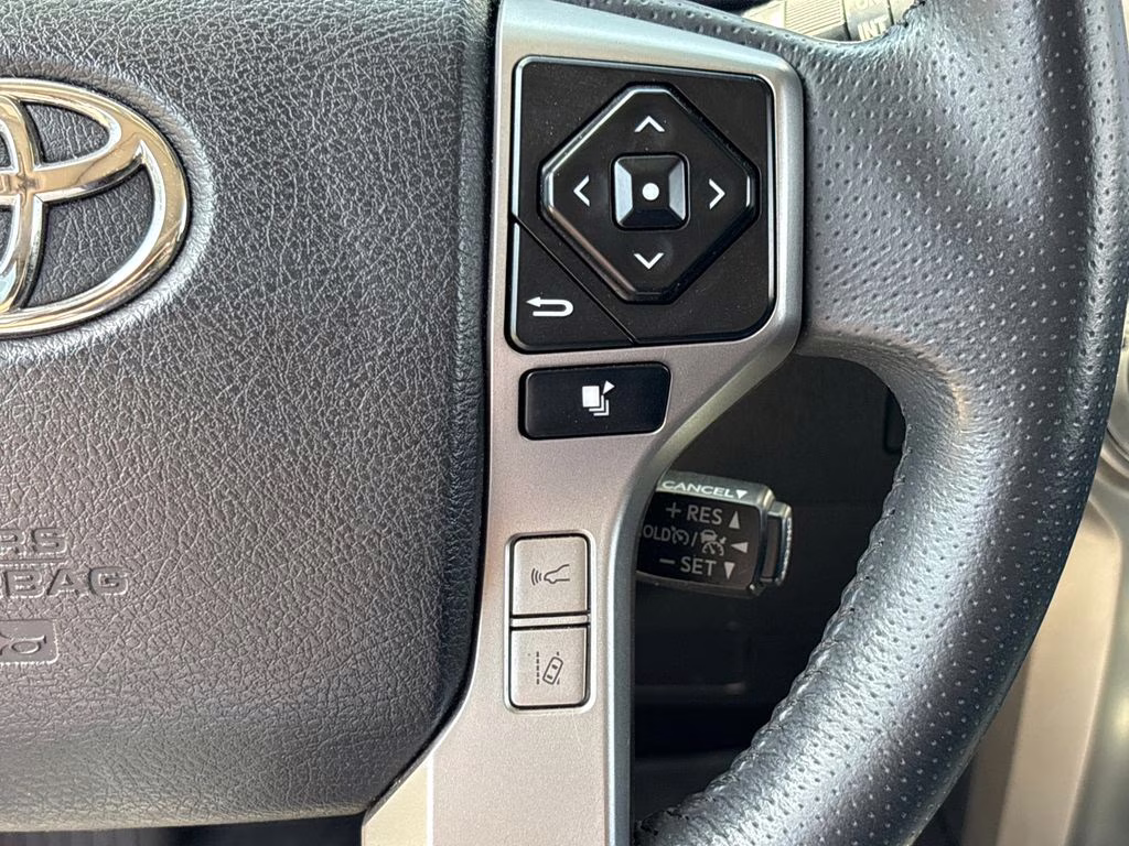 2022 White Toyota 4Runner SR5 Premium 4X4 SUV