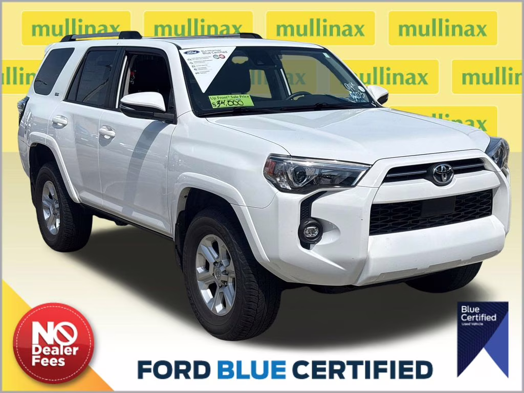 2022 White Toyota 4Runner SR5 Premium 4X4 SUV