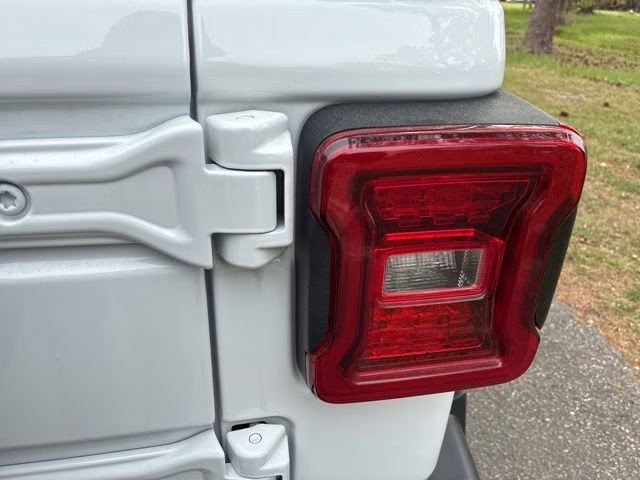 2020 Bright White Clearcoat Jeep Wrangler Unlimited Sport S 4X4 SUV