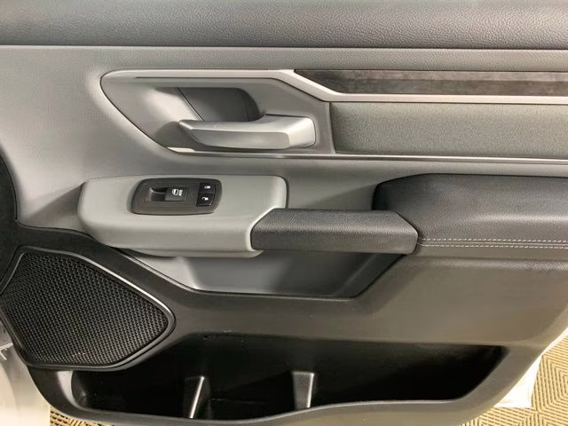 2023 Bright White Clearcoat Ram 1500 Big Horn 4X4 Truck