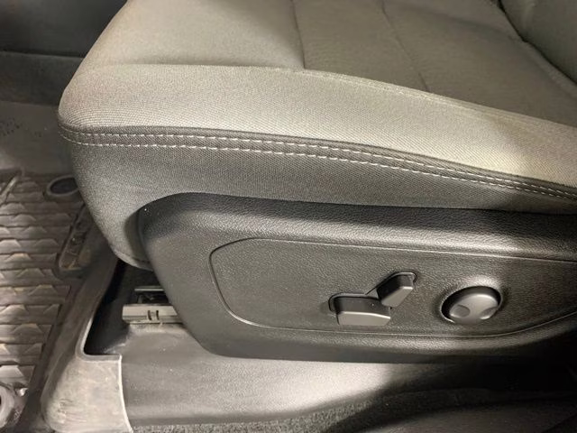 2023 Bright White Clearcoat Ram 1500 Big Horn 4X4 Truck