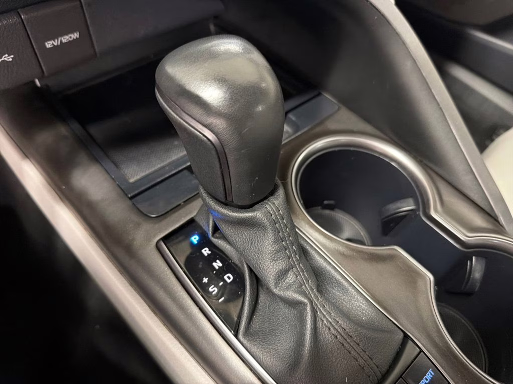 2023 Predawn Gray Mica Toyota Camry SE FWD Sedan