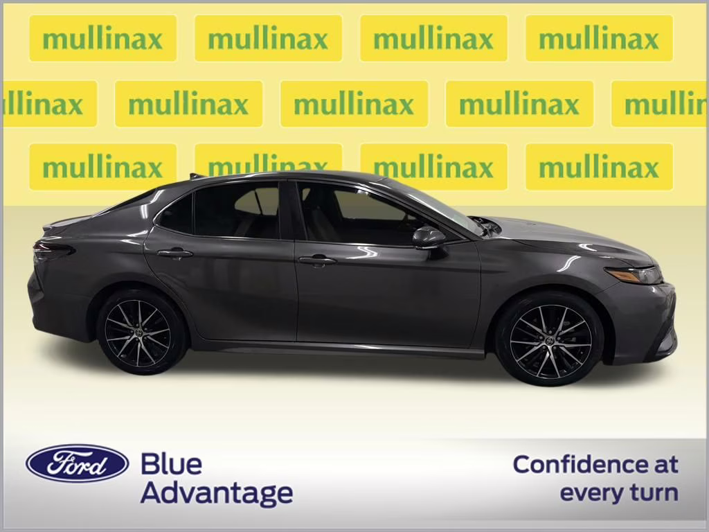 2023 Predawn Gray Mica Toyota Camry SE FWD Sedan