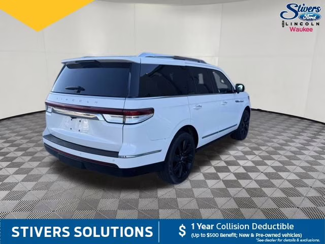 2023 Pristine White Metallic Tri-Coat Lincoln Navigator Reserve 4X4 SUV