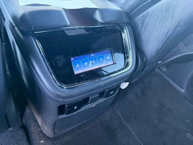 2023 Pristine White Metallic Tri-Coat Lincoln Navigator Reserve 4X4 SUV