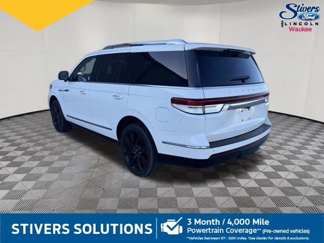 2023 Pristine White Metallic Tri-Coat Lincoln Navigator Reserve 4X4 SUV