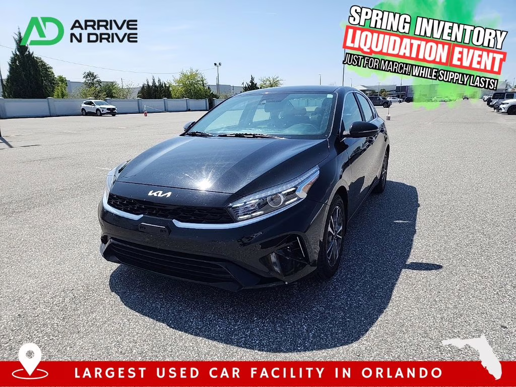 2023 Snow White Pearl Kia Forte GT-Line FWD Sedan