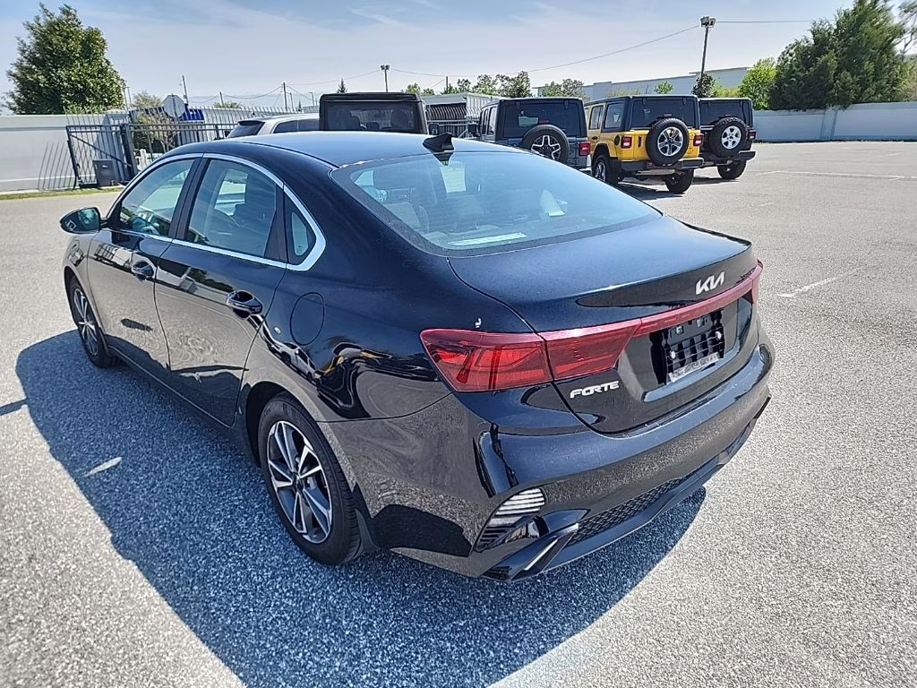 2023 Snow White Pearl Kia Forte GT-Line FWD Sedan