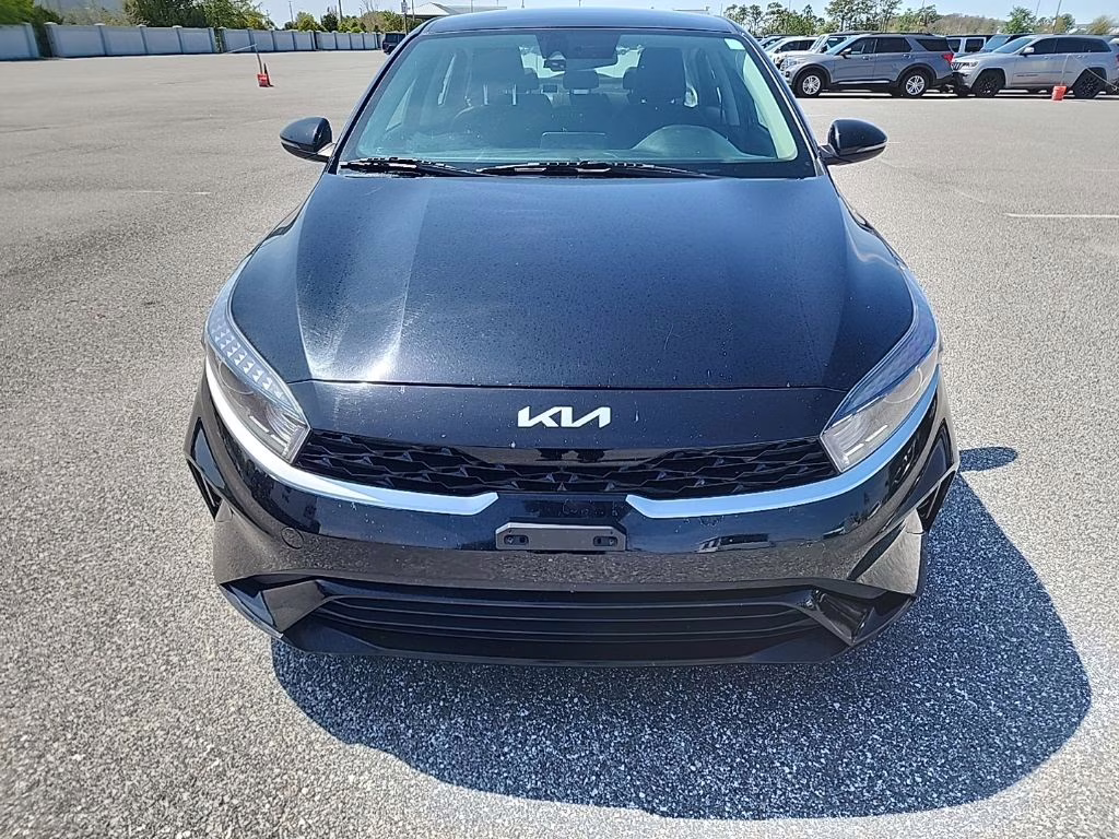 2023 Snow White Pearl Kia Forte GT-Line FWD Sedan