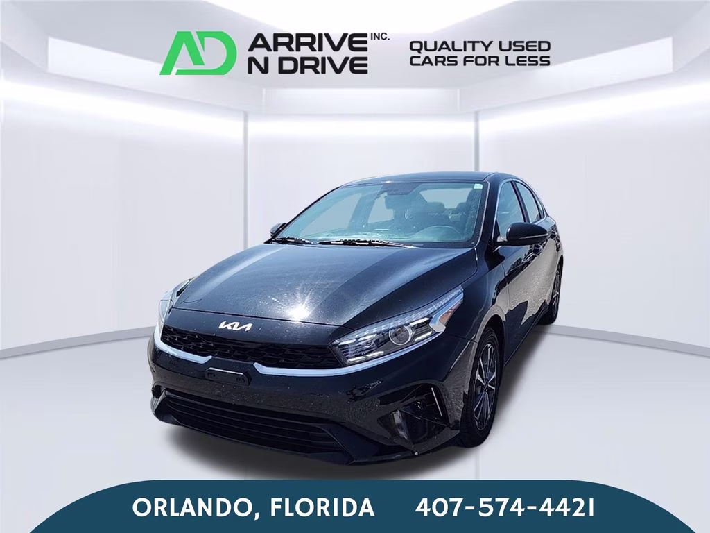 2023 Snow White Pearl Kia Forte GT-Line FWD Sedan
