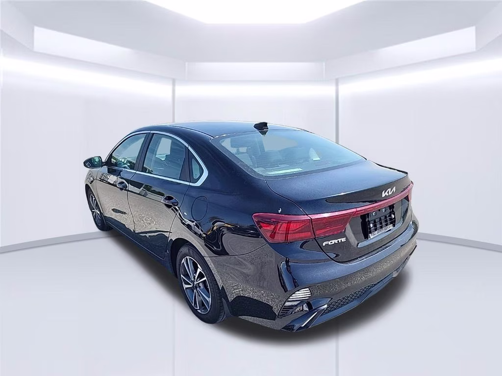 2023 Snow White Pearl Kia Forte GT-Line FWD Sedan